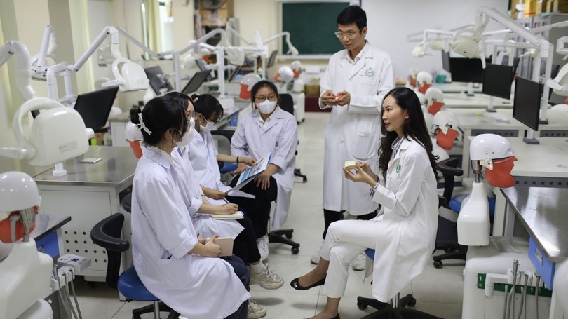 ‘Tiệm cận chuẩn quốc tế’ bằng quyền tự chủ chuyên môn