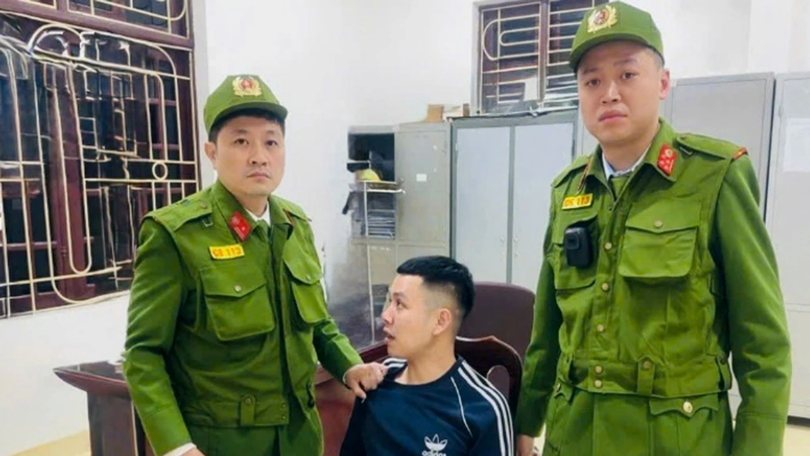 Bắt giữ đội tượng phóng hỏa do mâu thuẫn tình cảm
