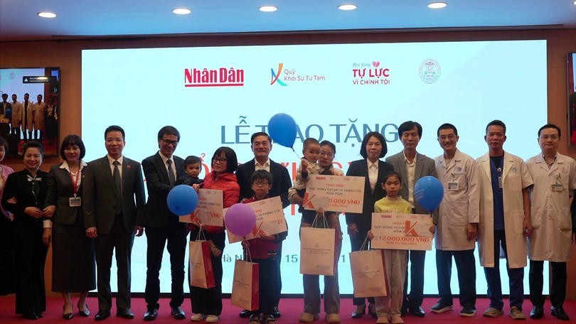 Đồng hành cùng trẻ em có hoàn cảnh đặc biệt khó khăn