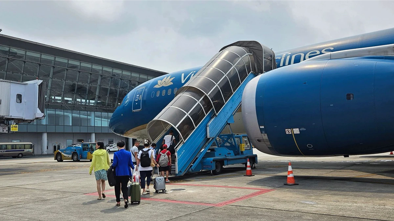 Giá vé máy bay dịp Tết Nguyên đán tăng cao