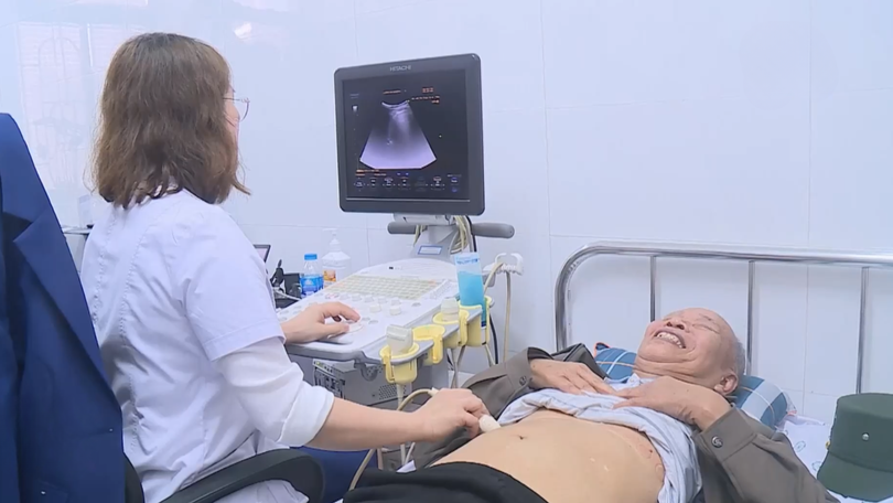 Đưa dịch vụ y tế chất lượng cao đến gần người dân