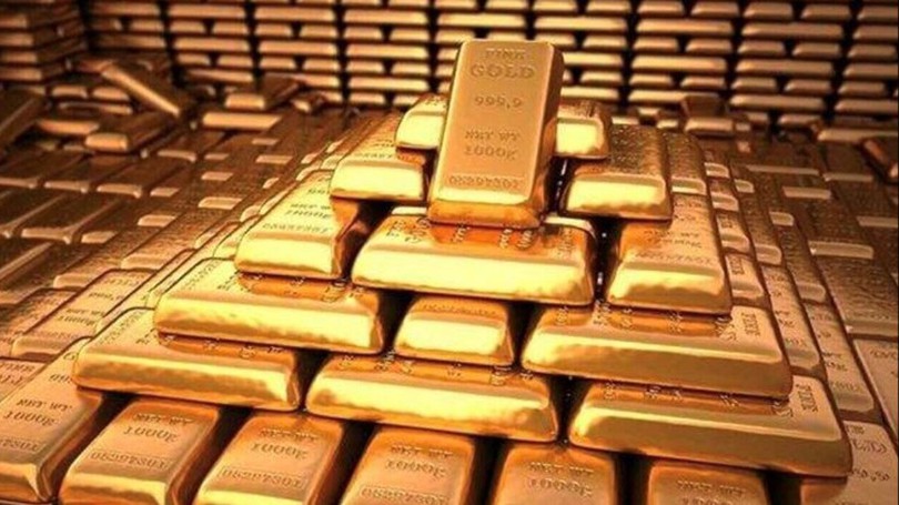 Giá vàng thế giới lần đầu tiên vượt ngưỡng 4.800 USD/ounce