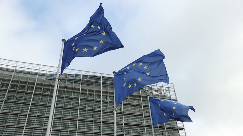 EU đóng băng thỏa thuận thương mại với Mỹ vì Greenland