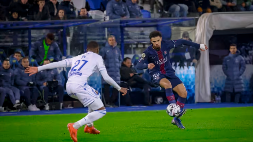 PSG tạm chiếm ngôi đầu Ligue 1