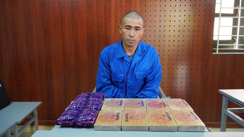 Bắt một đối tượng, thu 10 bánh ma túy