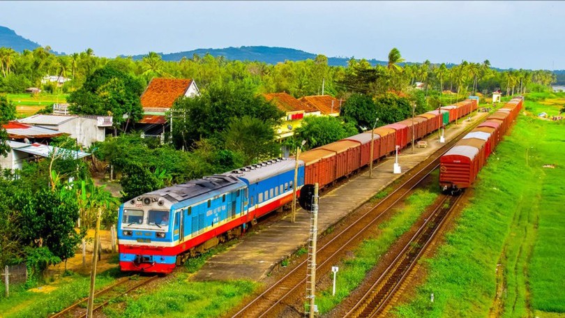 Đường sắt tốc độ trên 120km/h phải có hàng rào bảo vệ