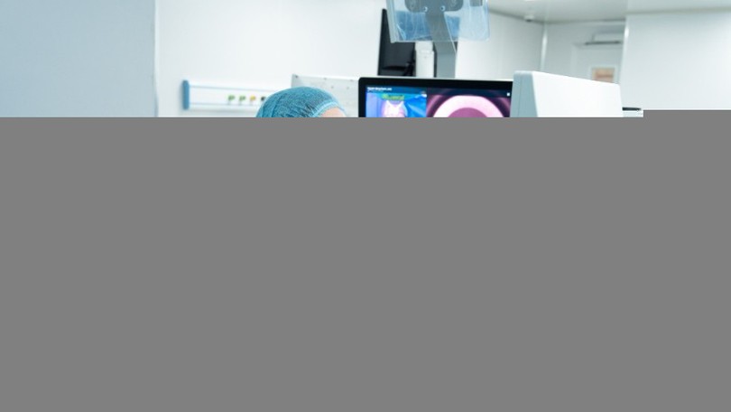 Ứng dụng AI điều trị tật khúc xạ