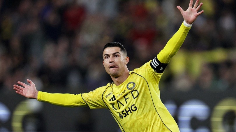 Al Nassr thu hẹp khoảng cách với ngôi đầu bảng