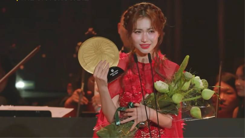 Hòa Minzy, Nguyễn Hùng giành cú đúp giải 'Tinh hoa Việt'