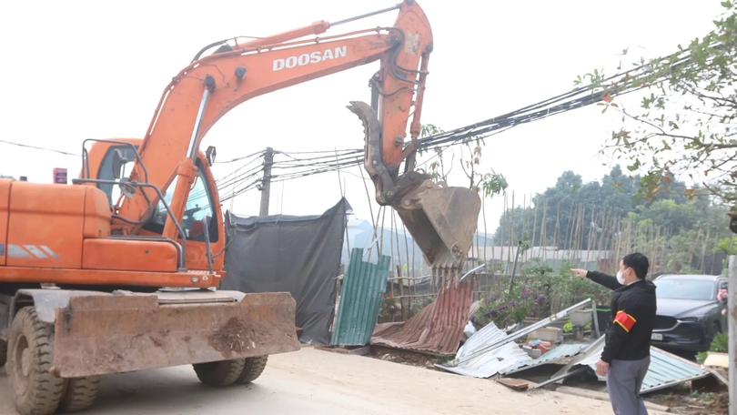 Xã Tây Phương cưỡng chế 19 trường hợp vi phạm đất đai