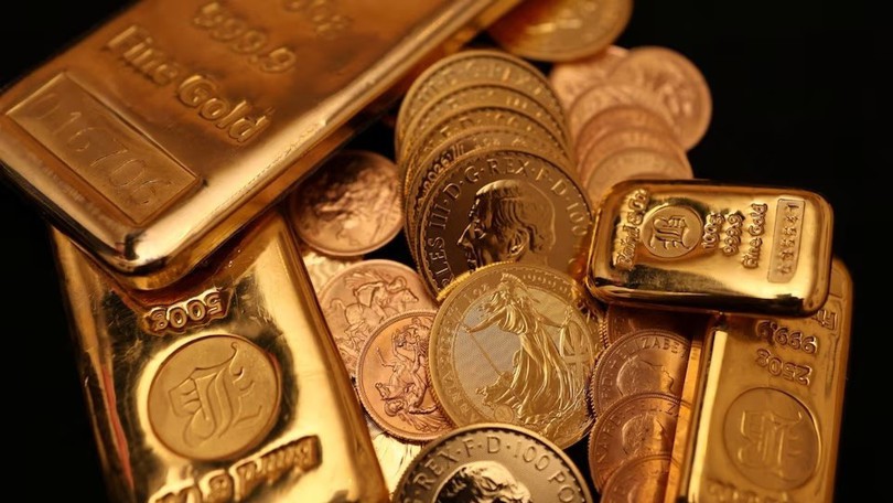 Giá vàng tăng vọt lên mức kỷ lục gần 5.600 USD/ounce