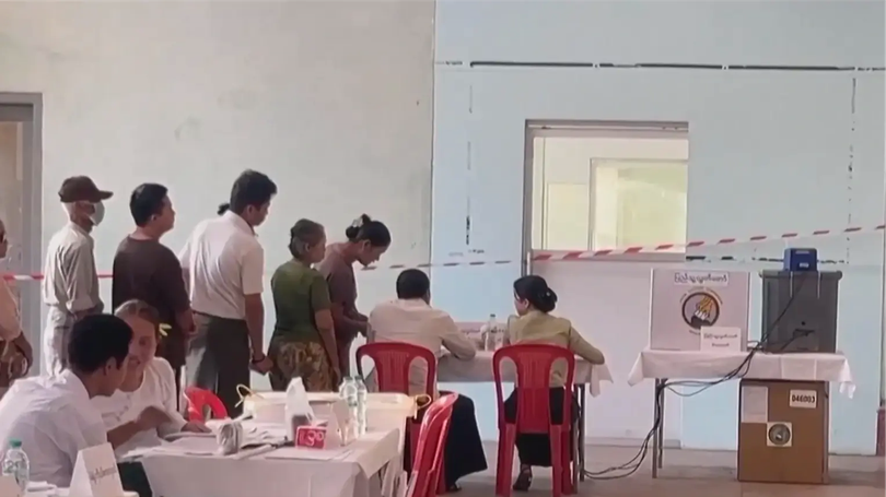 Myanmar: Đảng USDP dẫn đầu vòng bầu cử đầu tiên