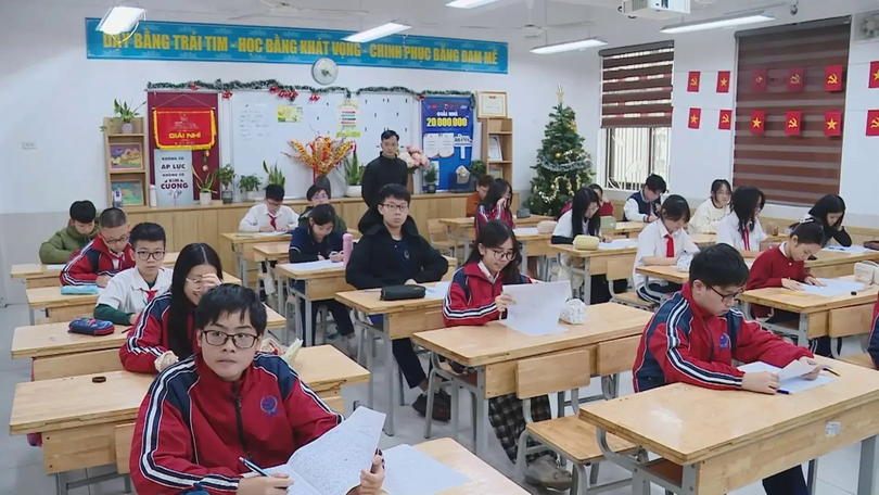 Học sinh lớp 9 tăng tốc ôn thi lớp 10