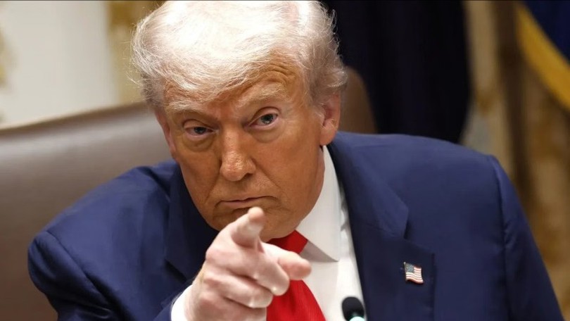 Ông Trump đe dọa áp thuế 50% với máy bay Canada