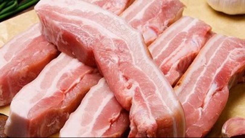 Giá thịt lợn đắt ngang giá thịt bò