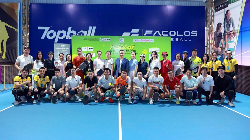 Giải Pickleball 'Gửi trọn yêu thương - Ấm tình làng hữu nghị'