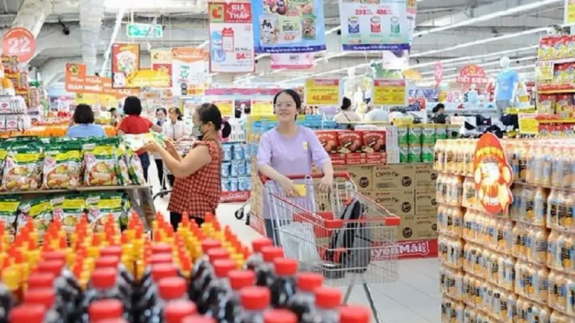 Bán lẻ hàng hóa và tiêu dùng vượt 7 triệu tỷ đồng