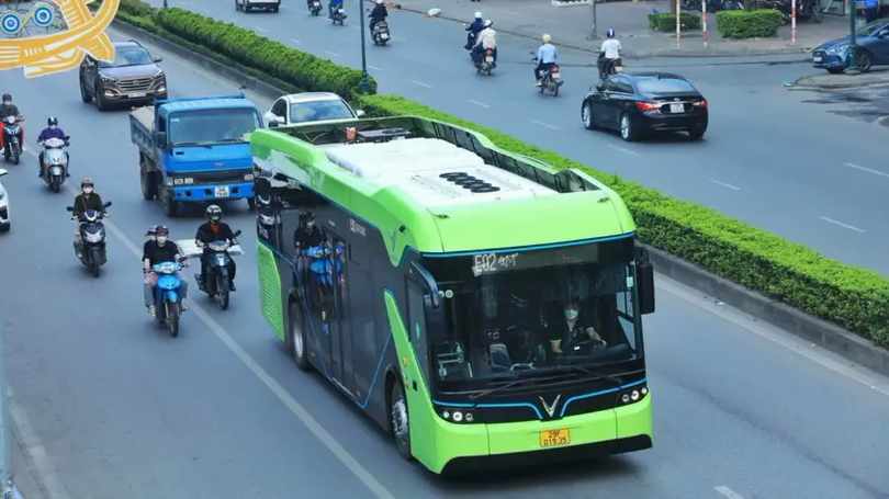 Hà nội chuyển đổi xe buýt xanh vượt gần 10% lộ trình