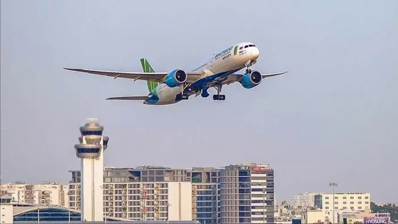 Hà Nội-TP.HCM lọt top 4 đường bay bận rộn nhất thế giới