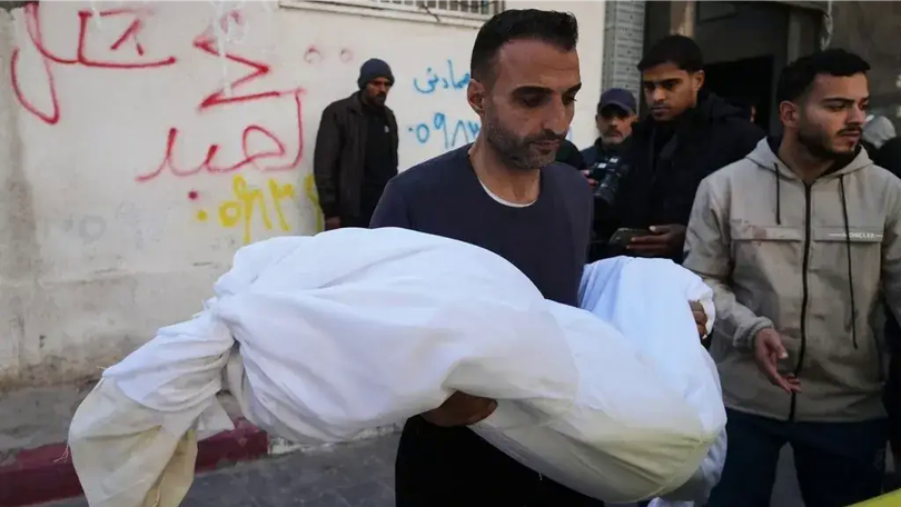 Israel không kích Gaza, ít nhất 13 người thiệt mạng