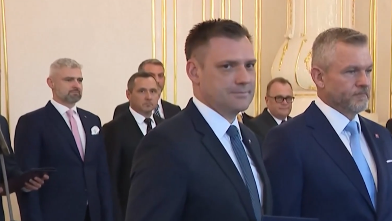 Slovakia cách chức Bộ trưởng môi trường, liên minh cầm quyền lung lay