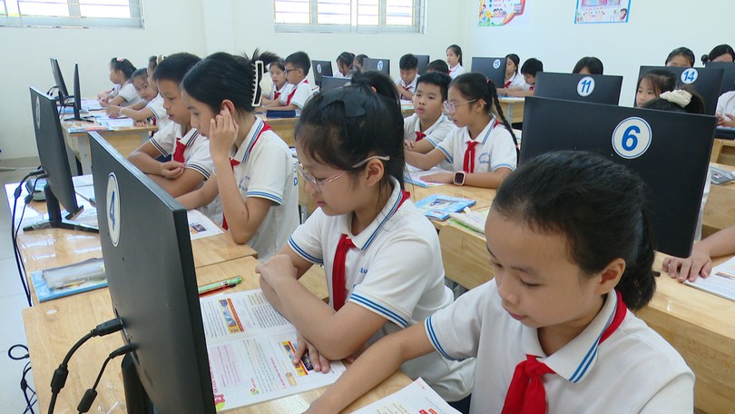 Phường Dương Nội đồng hành cùng học sinh trong kỷ nguyên mới