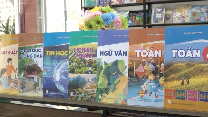 Hoàn thiện sách giáo khoa, sử dụng từ năm học 2028-2029