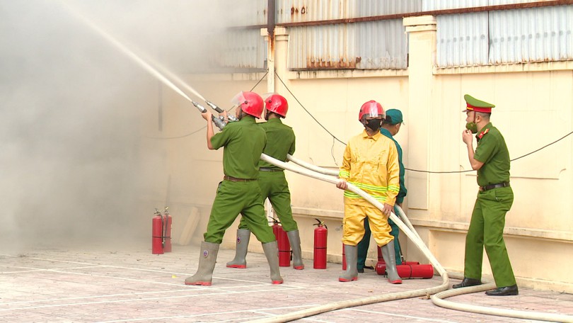 Xã Sơn Đồng tổ chức diễn tập chữa cháy cứu nạn cứu hộ