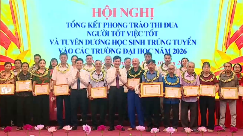 Phúc Thọ biểu dương 31 gương người tốt, việc tốt