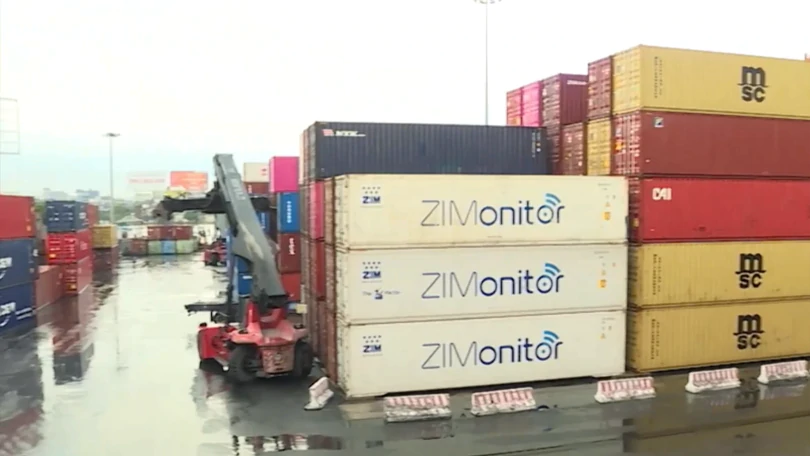 Xuất nhập khẩu 9 tháng đạt gần 900 tỷ USD