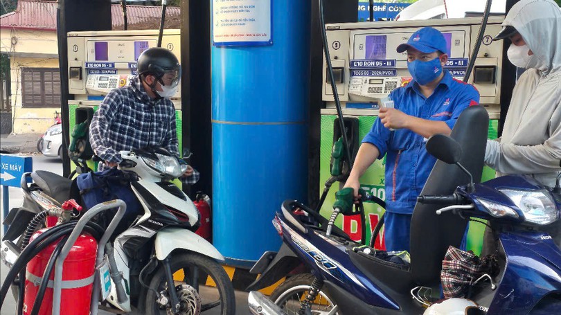 Doanh nghiệp được tự quyết giá xăng dầu, Nhà nước sẽ hậu kiểm