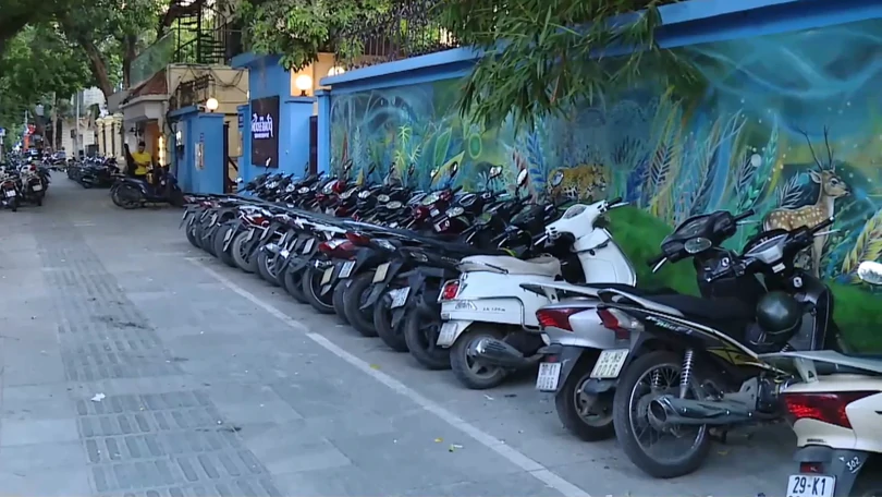 Minh bạch điểm gửi xe hỗ trợ người dân vào trung tâm