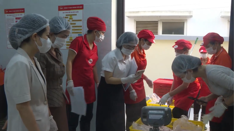 Bữa ăn học đường: Thêm giám sát, thêm an tâm