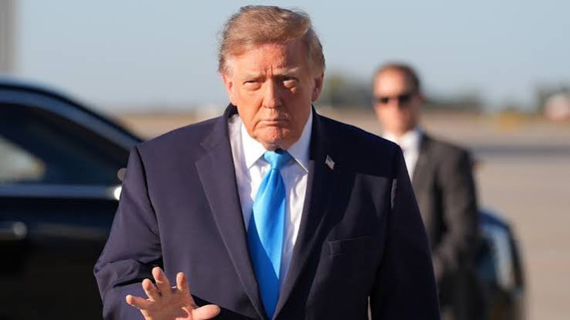 Tổng thống Trump nêu lý do Mỹ rút phi đội B-1 khỏi Anh