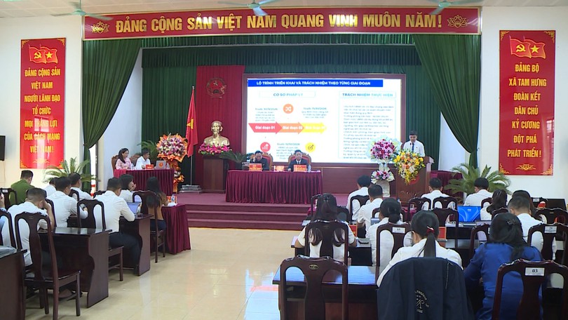 HĐND xã Tam Hưng thông qua đề án sắp xếp 6 phòng ban
