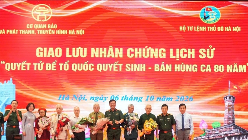 Giao lưu nhân chứng lịch sử - Bản hùng ca 80 năm