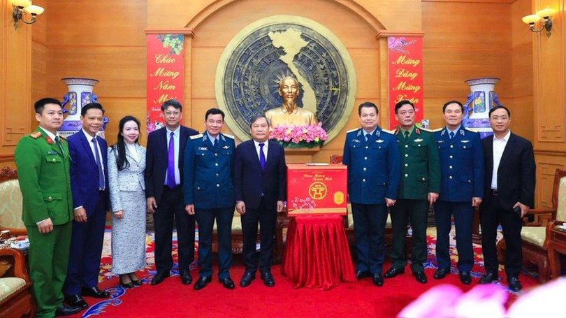 Giữ vững trời Thủ đô để Nhân dân yên bình