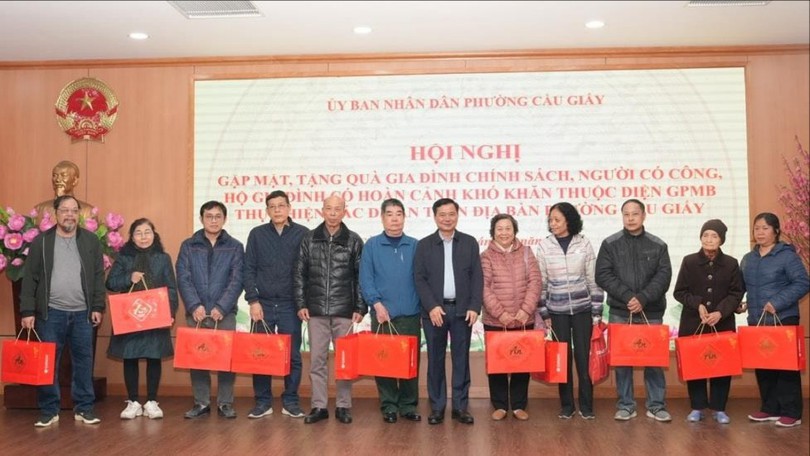 Hỗ trợ gia đình khó khăn thuộc diện GPMB Vành đai 2,5