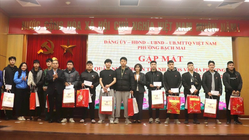 Thanh niên phường Bạch Mai sẵn sàng lên đường nhập ngũ