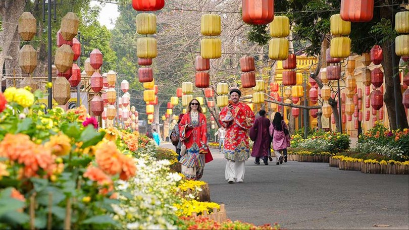 Hà Nội rực rỡ trước Tết Nguyên đán 2026