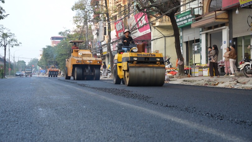 Đường thông hè thoáng phục vụ nhân dân vui xuân đón Tết
