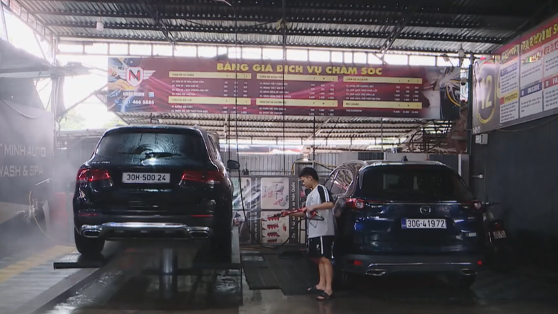 Thị trường dịch vụ sôi động những ngày cận Tết