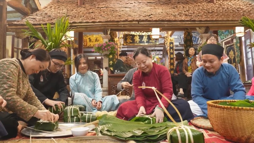 Đón xuân ở phố cổ Hà Nội