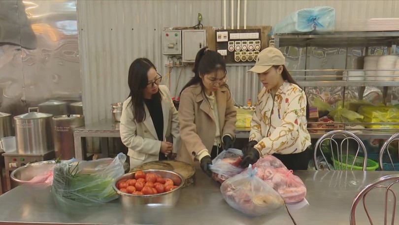 Siết chặt an toàn thực phẩm tại chùa Hương