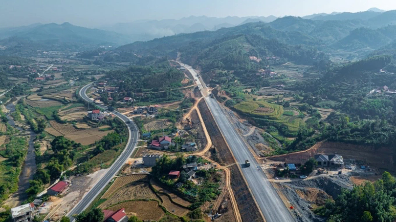 Thông xe cao tốc Hữu Nghị - Chi Lăng trước ngày 30/4