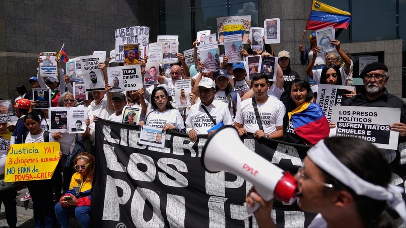 Venezuela trả tự do cho hàng trăm tù nhân theo luật mới