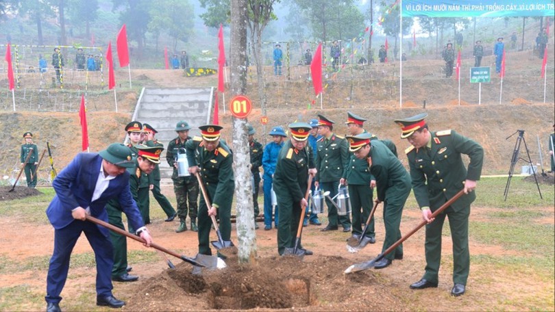 Bảo vệ môi trường sinh thái, xây dựng Thủ đô xanh, sạch, đẹp