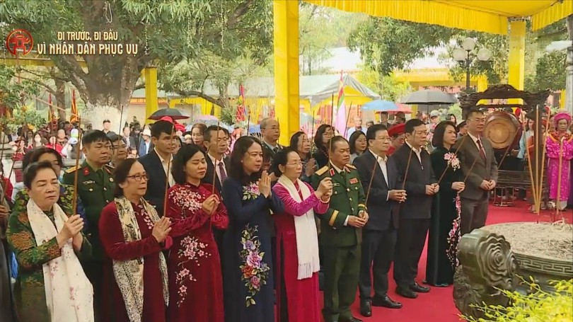 Xã Mê Linh khai hội đền Hai Bà Trưng