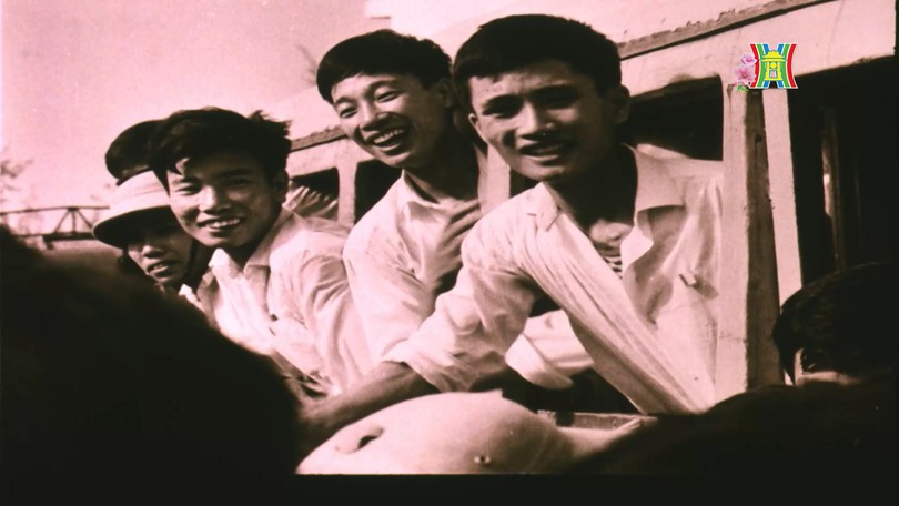 Chuyến tàu hòa bình: Hành trình đến những ga ký ức | Phim tài liệu | 19/02/2026