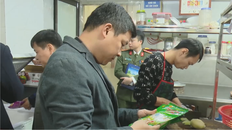 Xã Mê Linh, Quang Minh xử lý vi phạm an toàn thực phẩm
